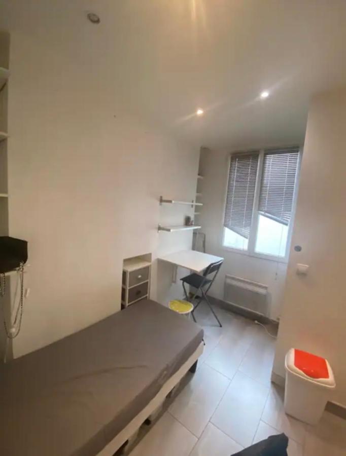 Small Studio Near Eiffel Tower Paris Dış mekan fotoğraf