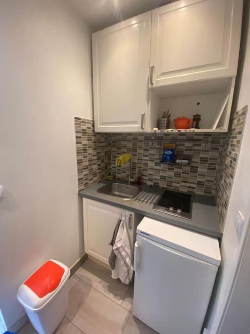 Small Studio Near Eiffel Tower Paris Dış mekan fotoğraf